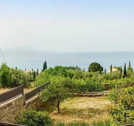 My Serenity Βλαχάτα
